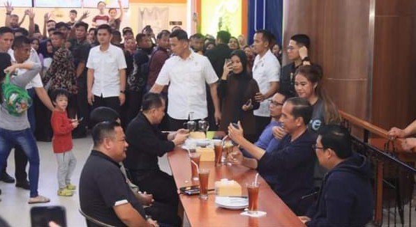 Disela Kunker, Presiden Jokowi Mampir Ke Lippo Plaza