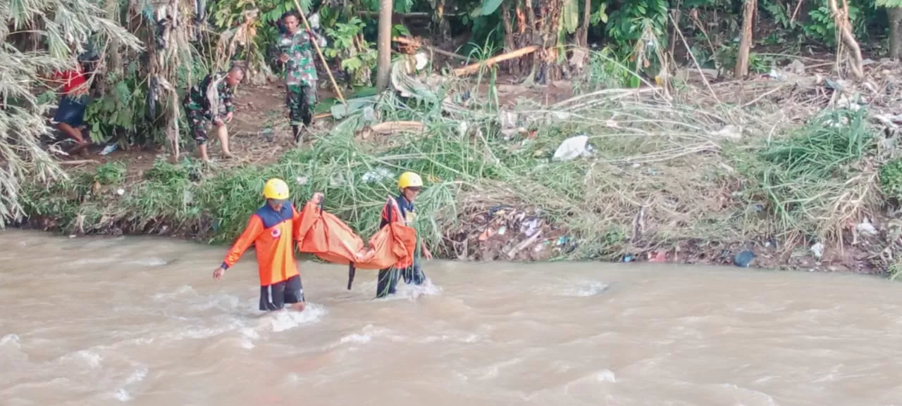 Bocah Yang Hanyut Tenggelam Akhirnya Ditemukan