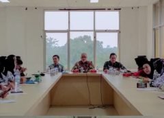 Asisten III Terima Audiensi Forum Gerakan Honorer Guru dan Tendik