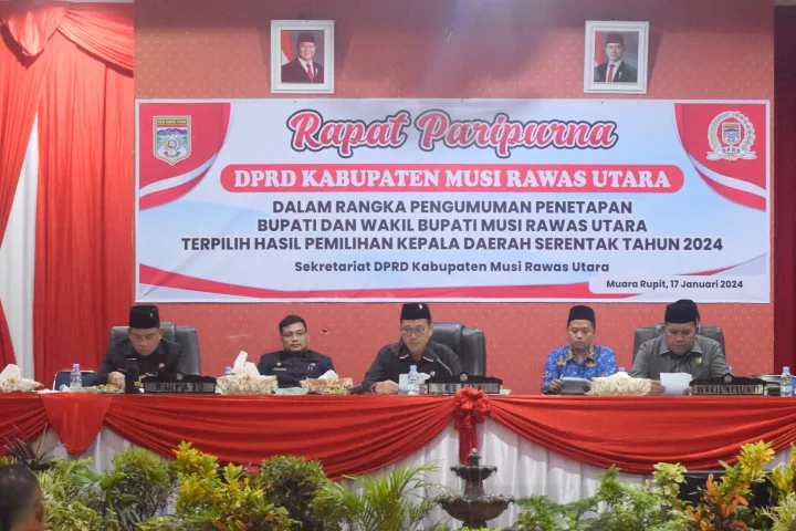 Rapat Paripurna DPRD Penetapan Bupati dan Wakil Bupati Muratara Terpilih Devi Suhartoni – Junius Wahyudi