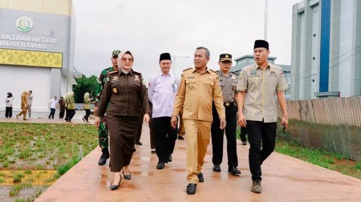 Kejari Musi Rawas ‘Disulap’ Jadi Lokasi Pasar Murah, Warga Antusias!