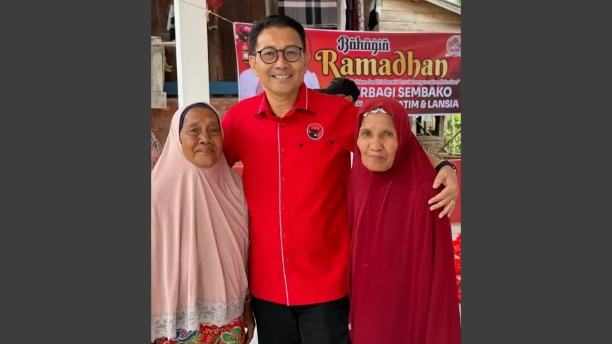 Gebrakan Ramadan: Ketua DPRD Muratara Guyur 1.000 Paket Sembako untuk Yatim dan Lansia